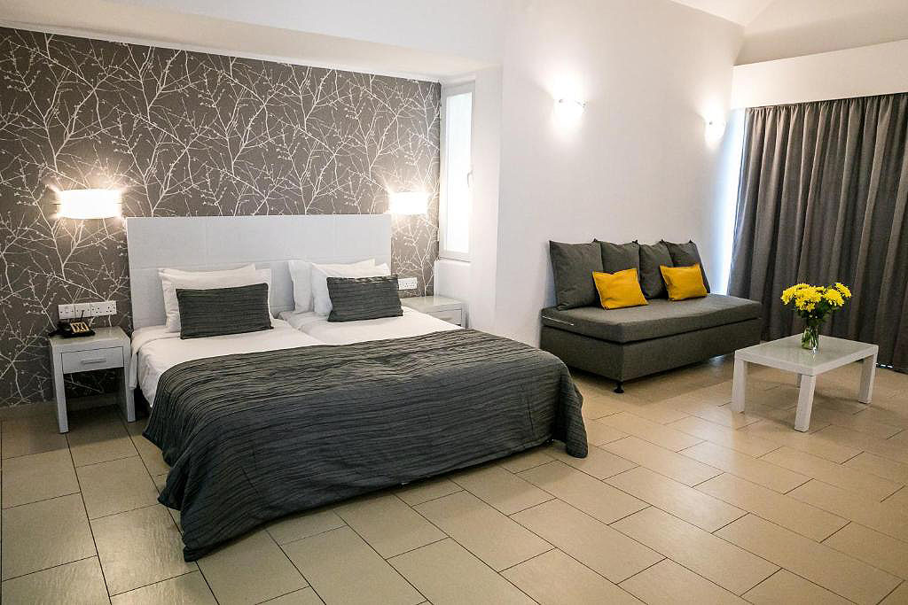 Junior Suite at Theo Sunset Bay Hotel